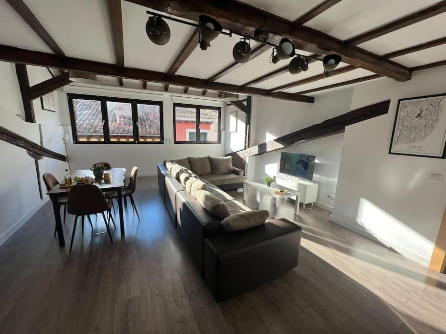 Ferienwohnung Old Town Loft - Cathedral Views. Logroño Exterior foto